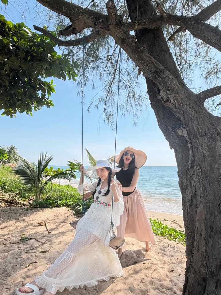 เมย์ เฟื่องอารมย์