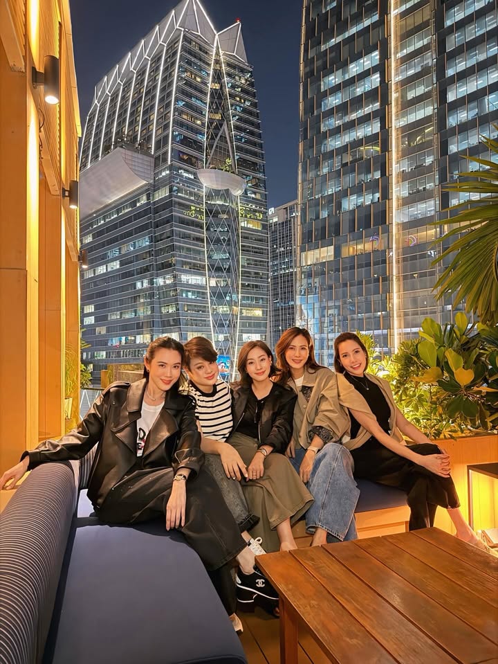 เมย์ เฟื่องอารมย์