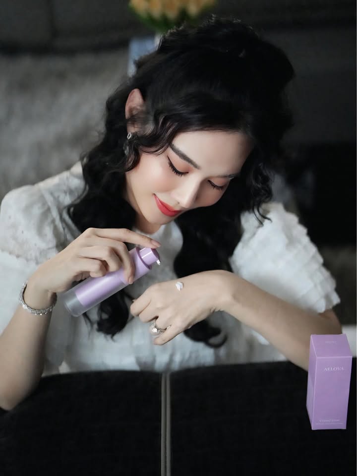 เมย์ เฟื่องอารมย์