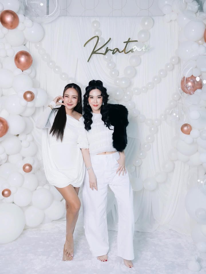 เมย์ เฟื่องอารมย์