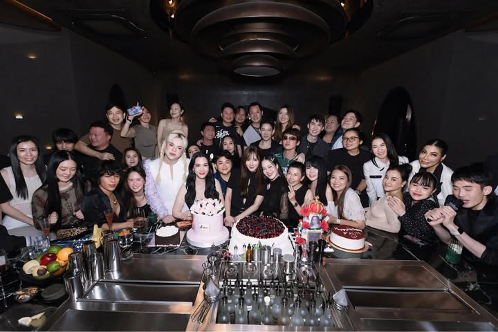 เมย์ เฟื่องอารมย์