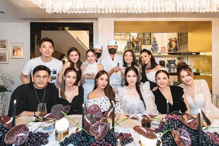 เมย์ เฟื่องอารมย์