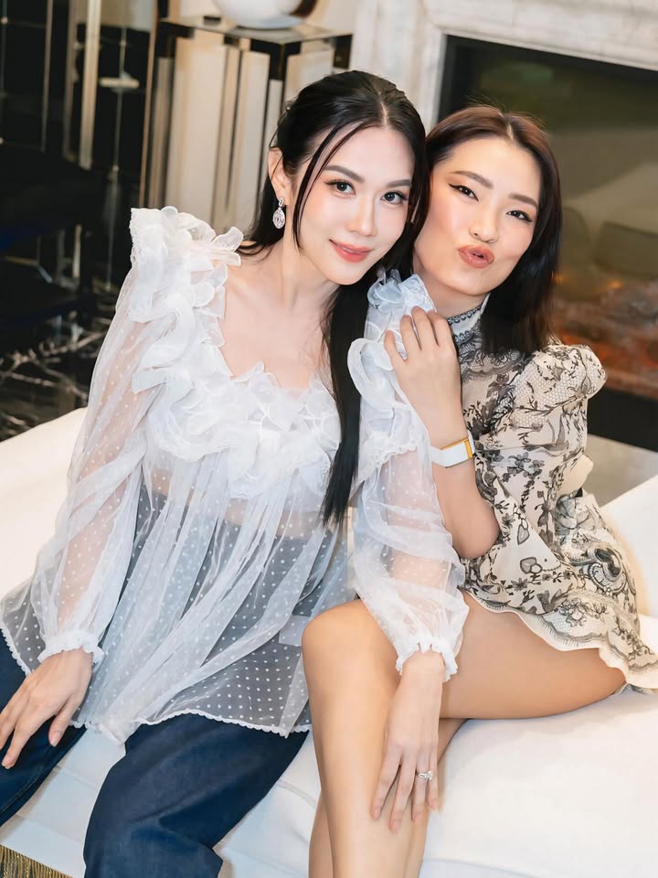 เมย์ เฟื่องอารมย์