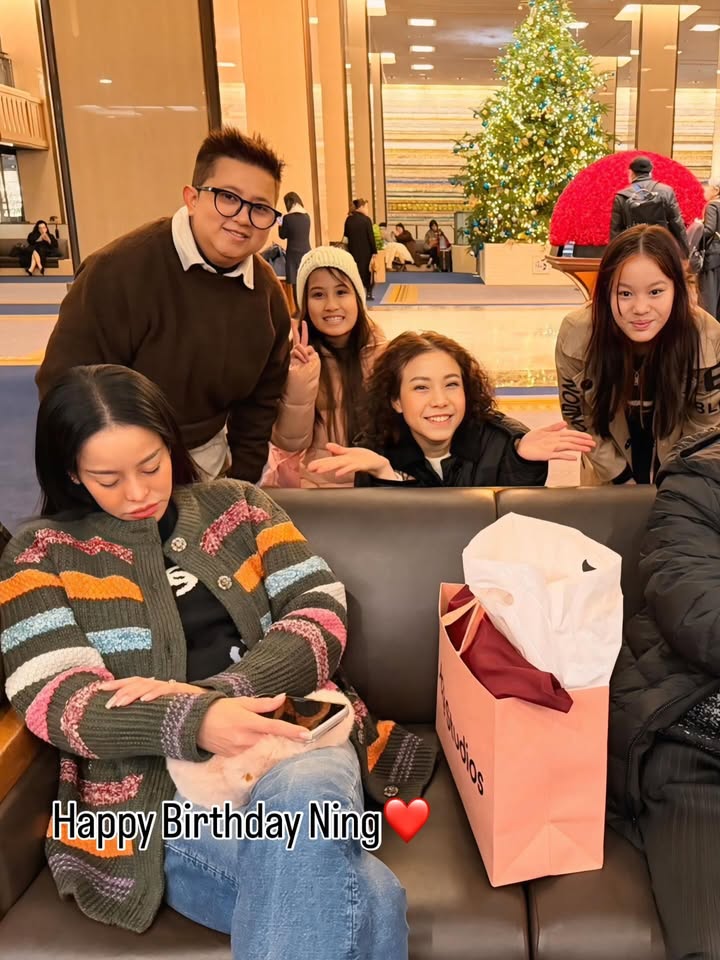 เมย์ เฟื่องอารมย์