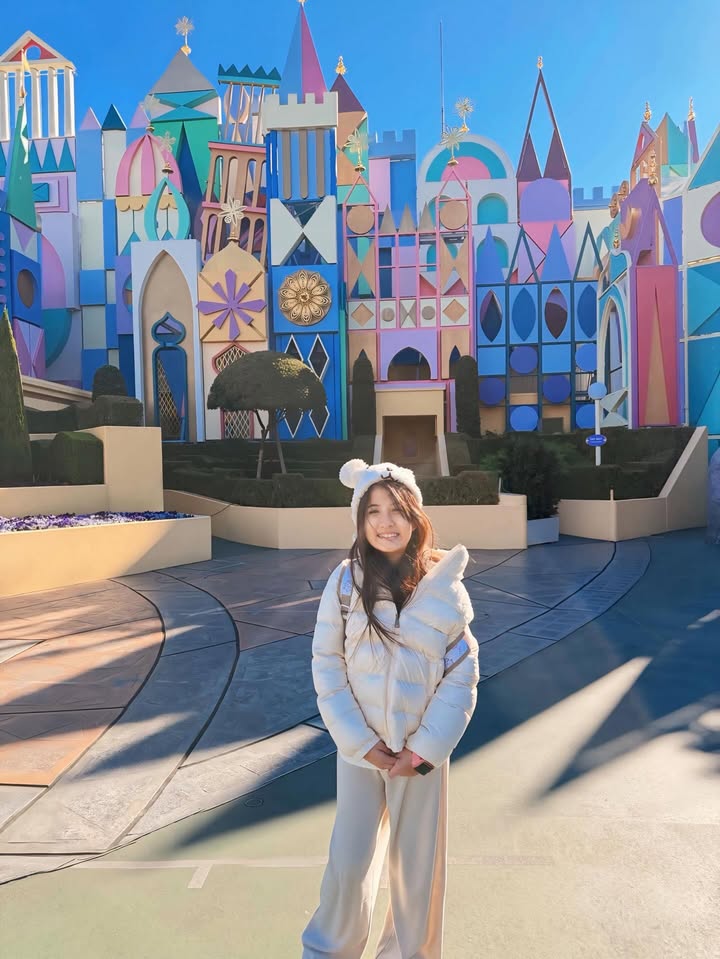 เมย์ เฟื่องอารมย์