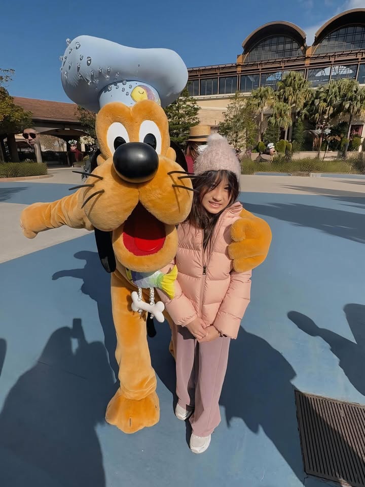 เมย์ เฟื่องอารมย์