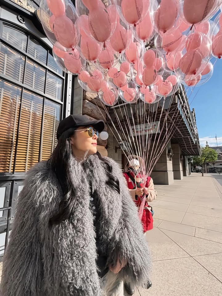 เมย์ เฟื่องอารมย์