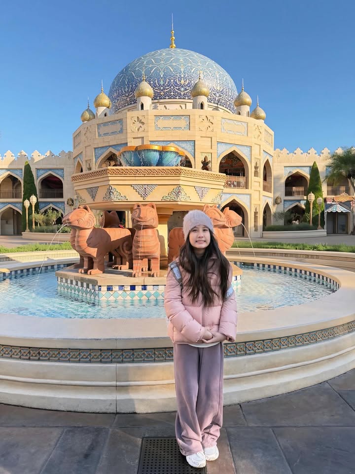 เมย์ เฟื่องอารมย์