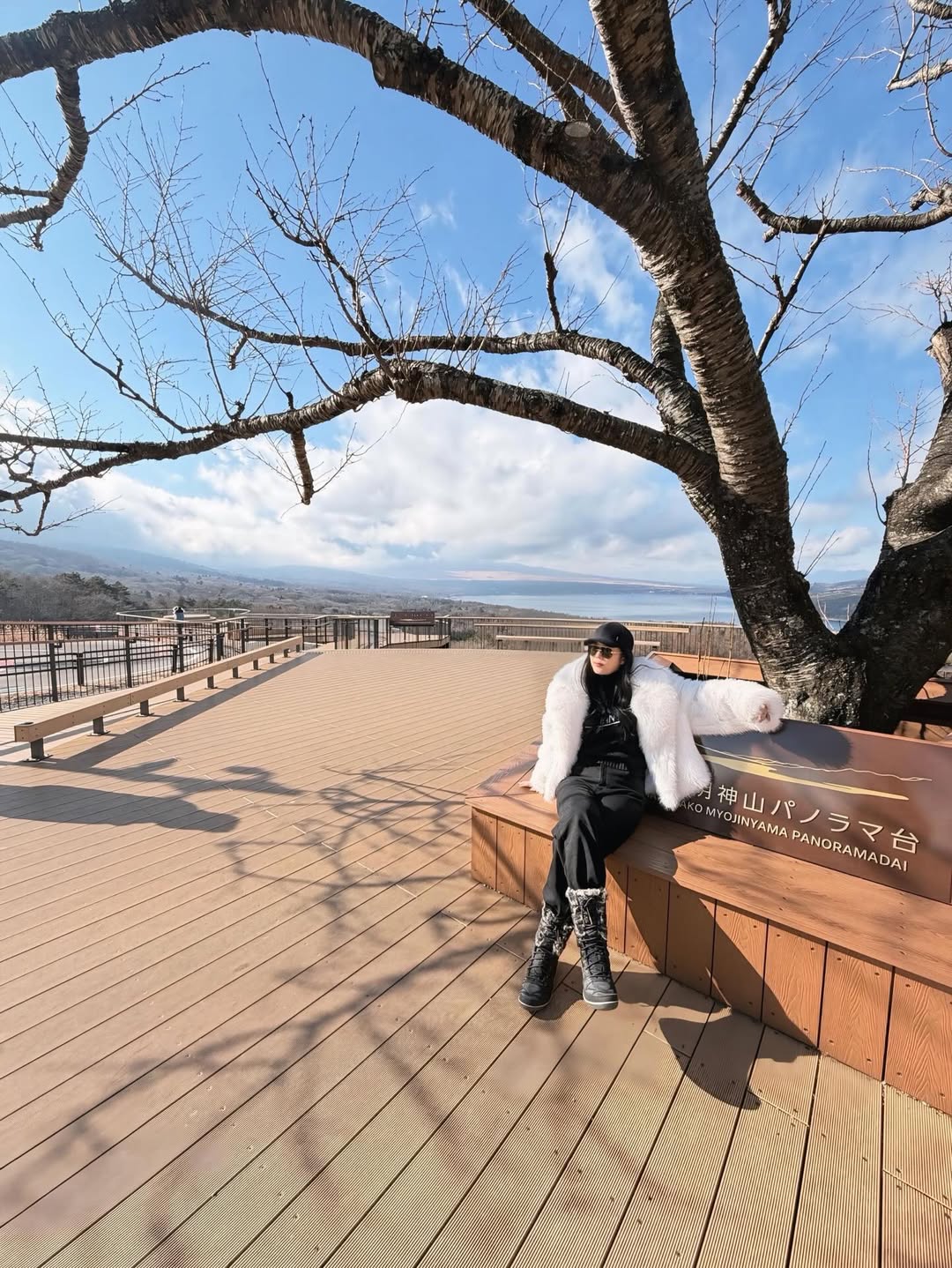 เมย์ เฟื่องอารมย์