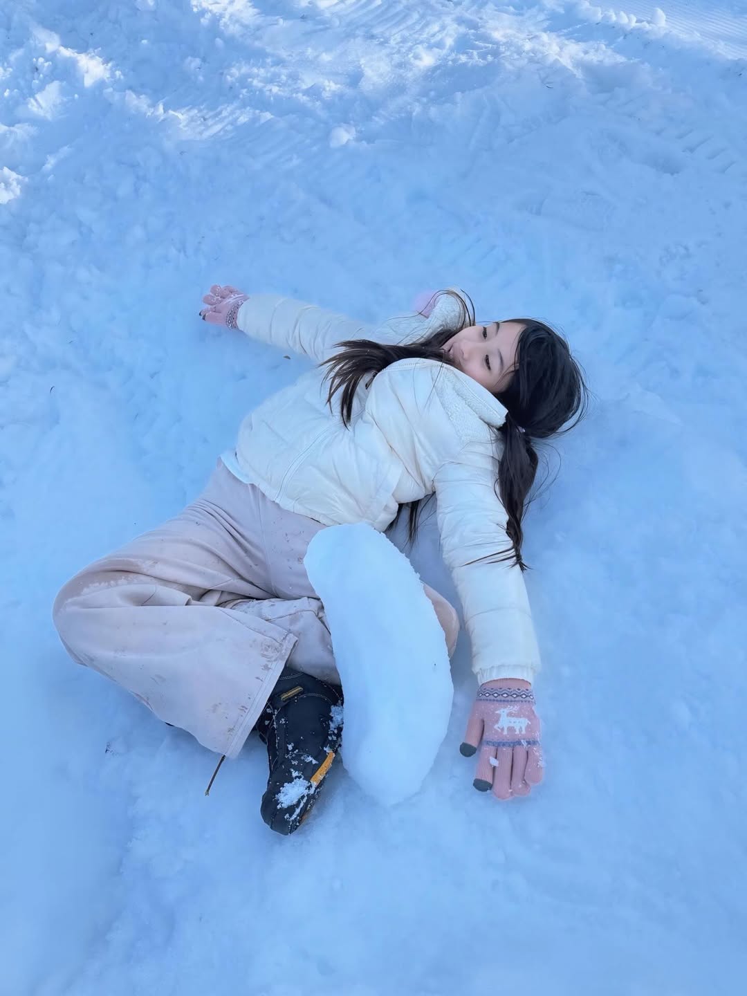 เมย์ เฟื่องอารมย์