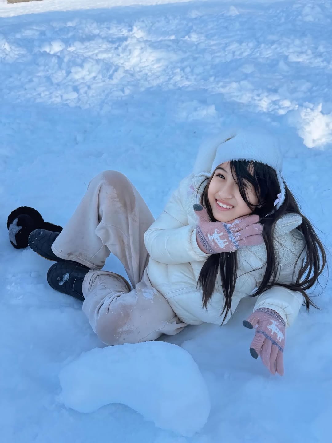 เมย์ เฟื่องอารมย์