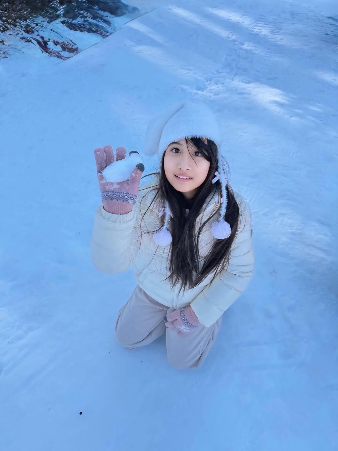 เมย์ เฟื่องอารมย์