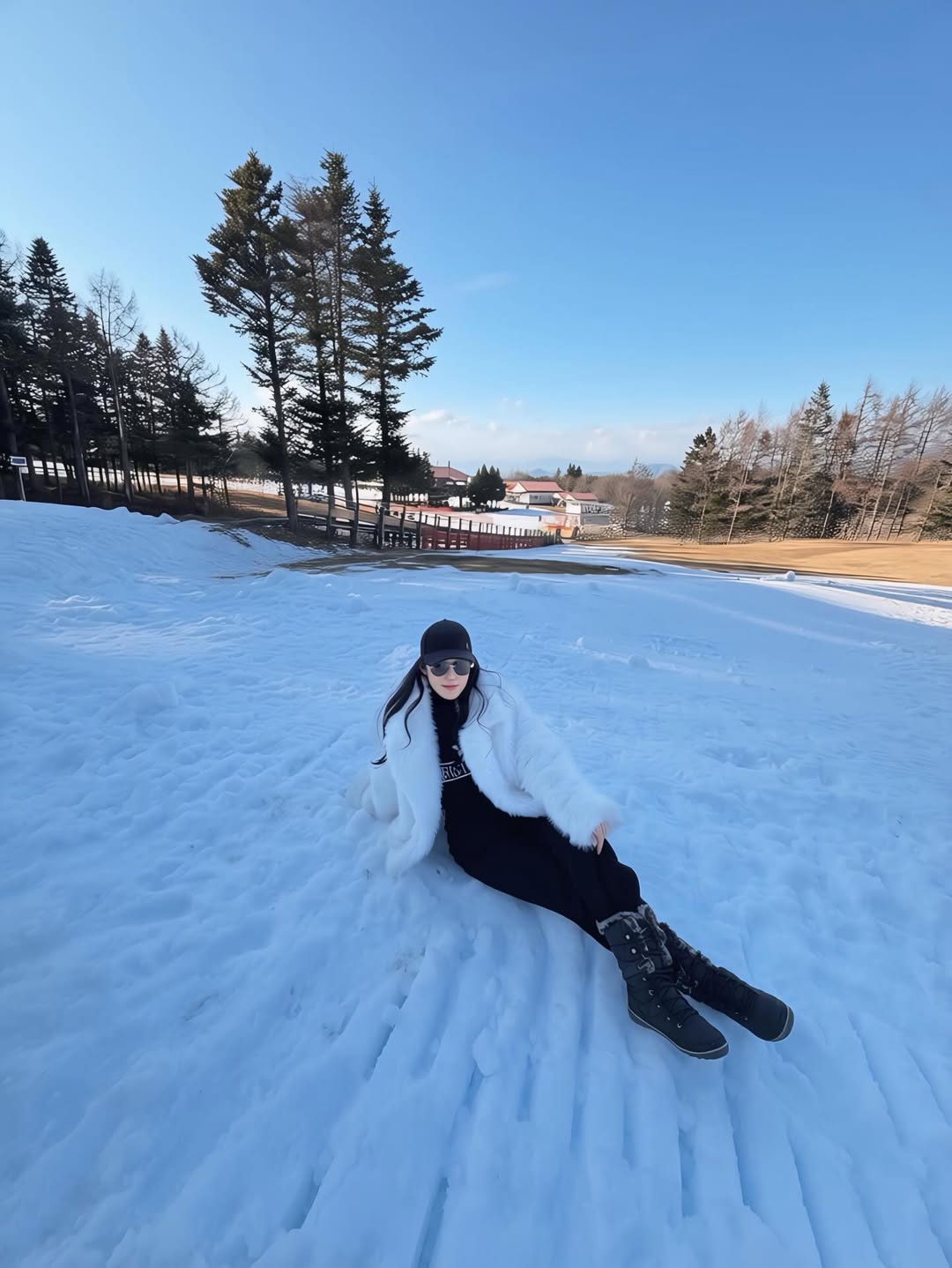 เมย์ เฟื่องอารมย์