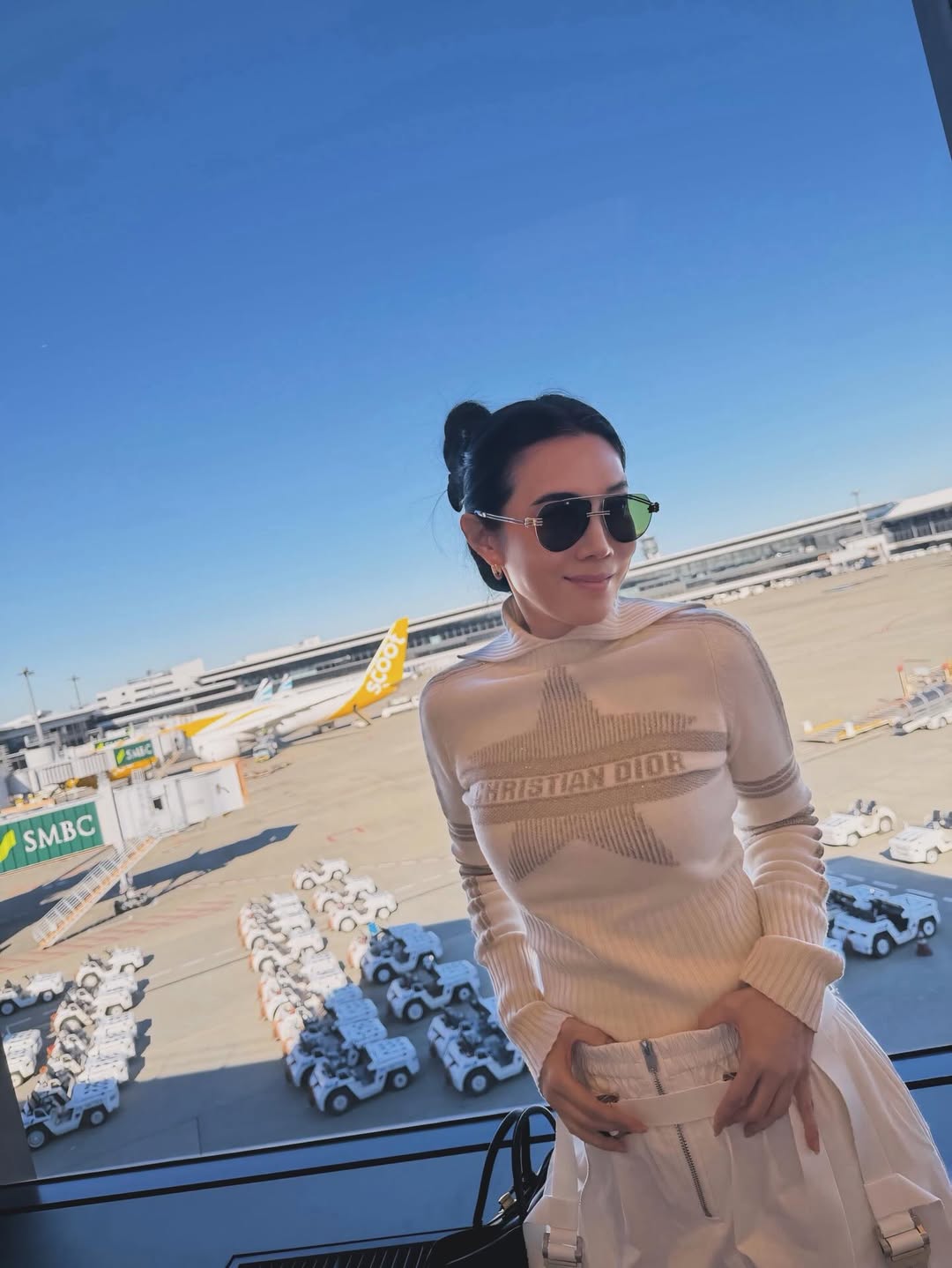 เมย์ เฟื่องอารมย์