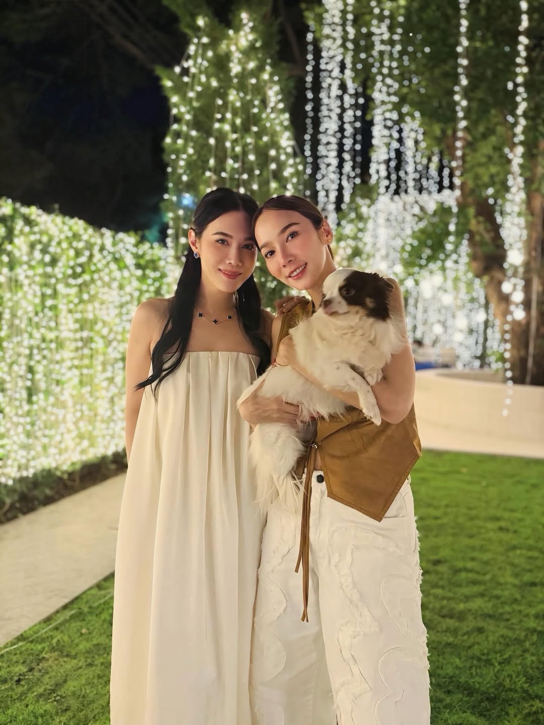 เมย์ เฟื่องอารมย์