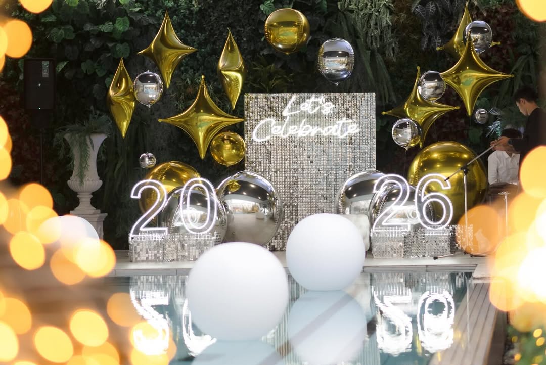 เมย์ เฟื่องอารมย์