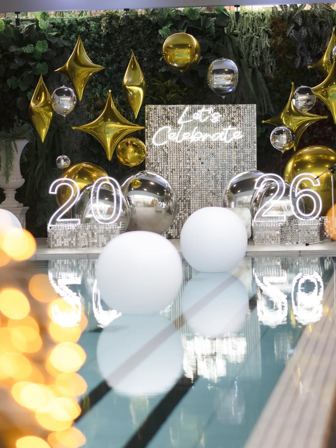 เมย์ เฟื่องอารมย์