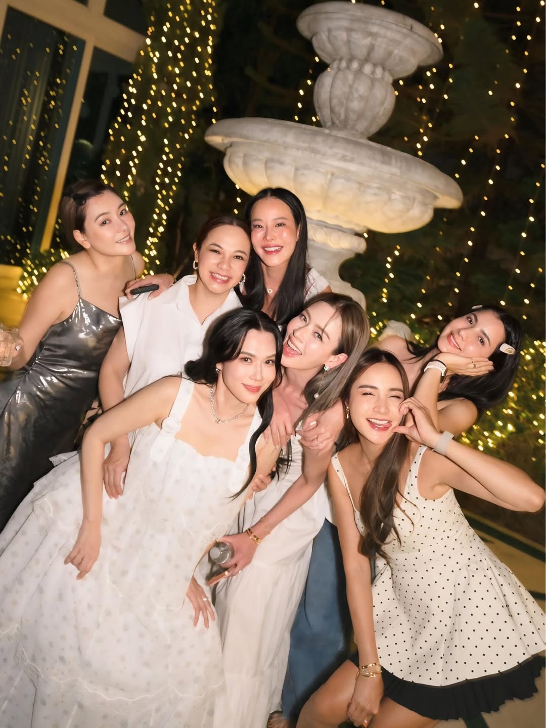 เมย์ เฟื่องอารมย์