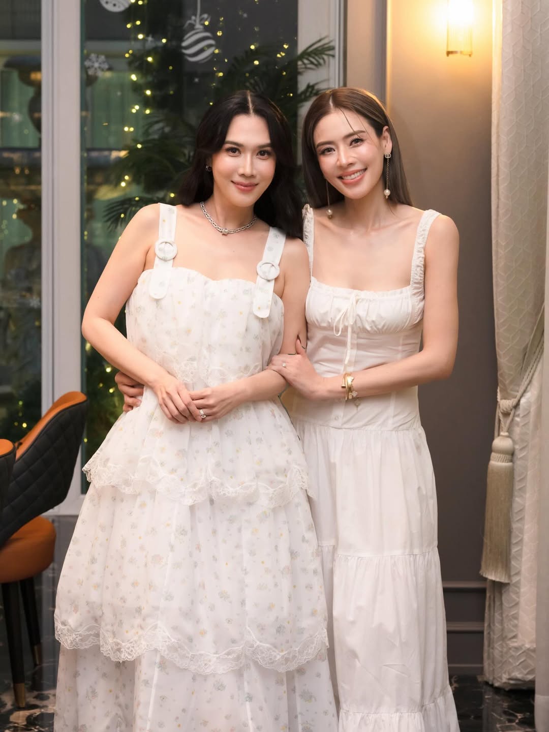 เมย์ เฟื่องอารมย์