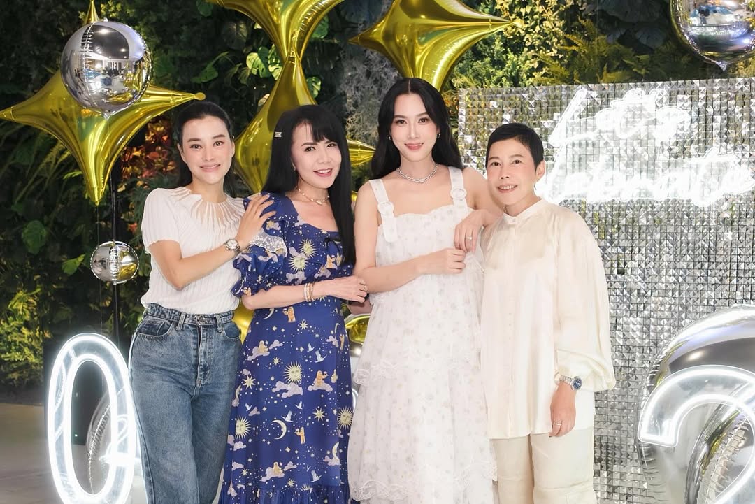 เมย์ เฟื่องอารมย์