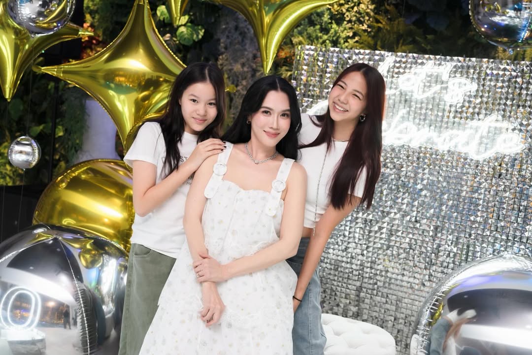 เมย์ เฟื่องอารมย์