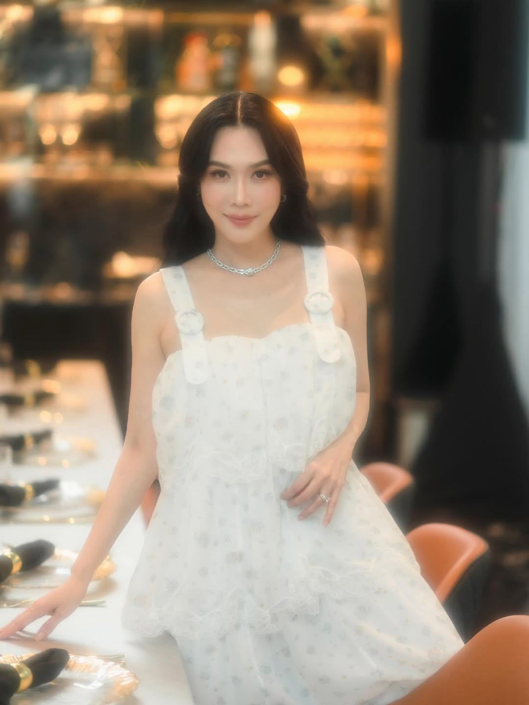 เมย์ เฟื่องอารมย์