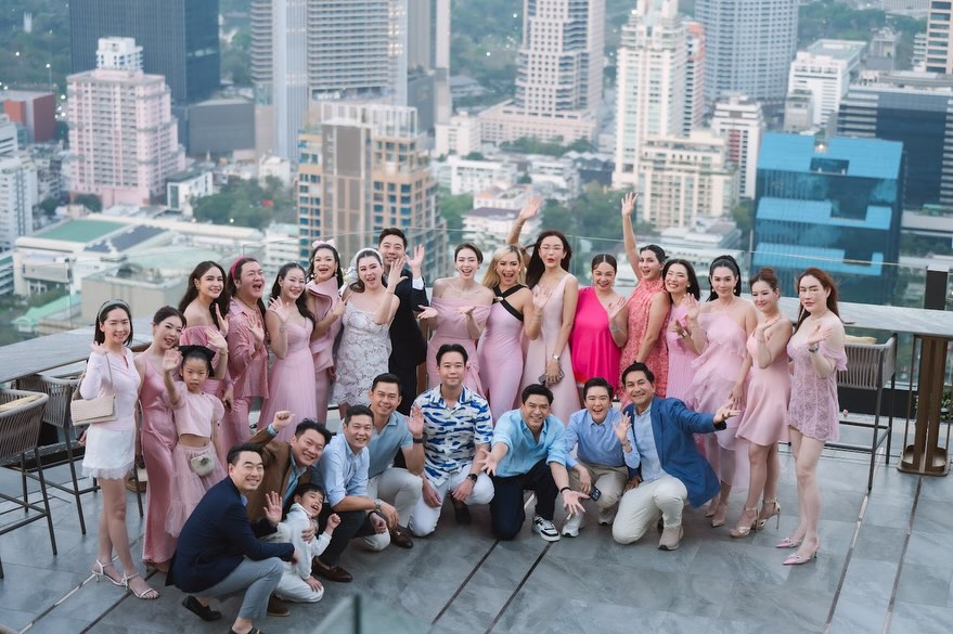 เมย์ เฟื่องอารมย์