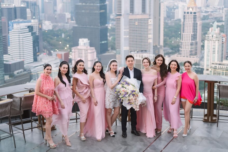 เมย์ เฟื่องอารมย์