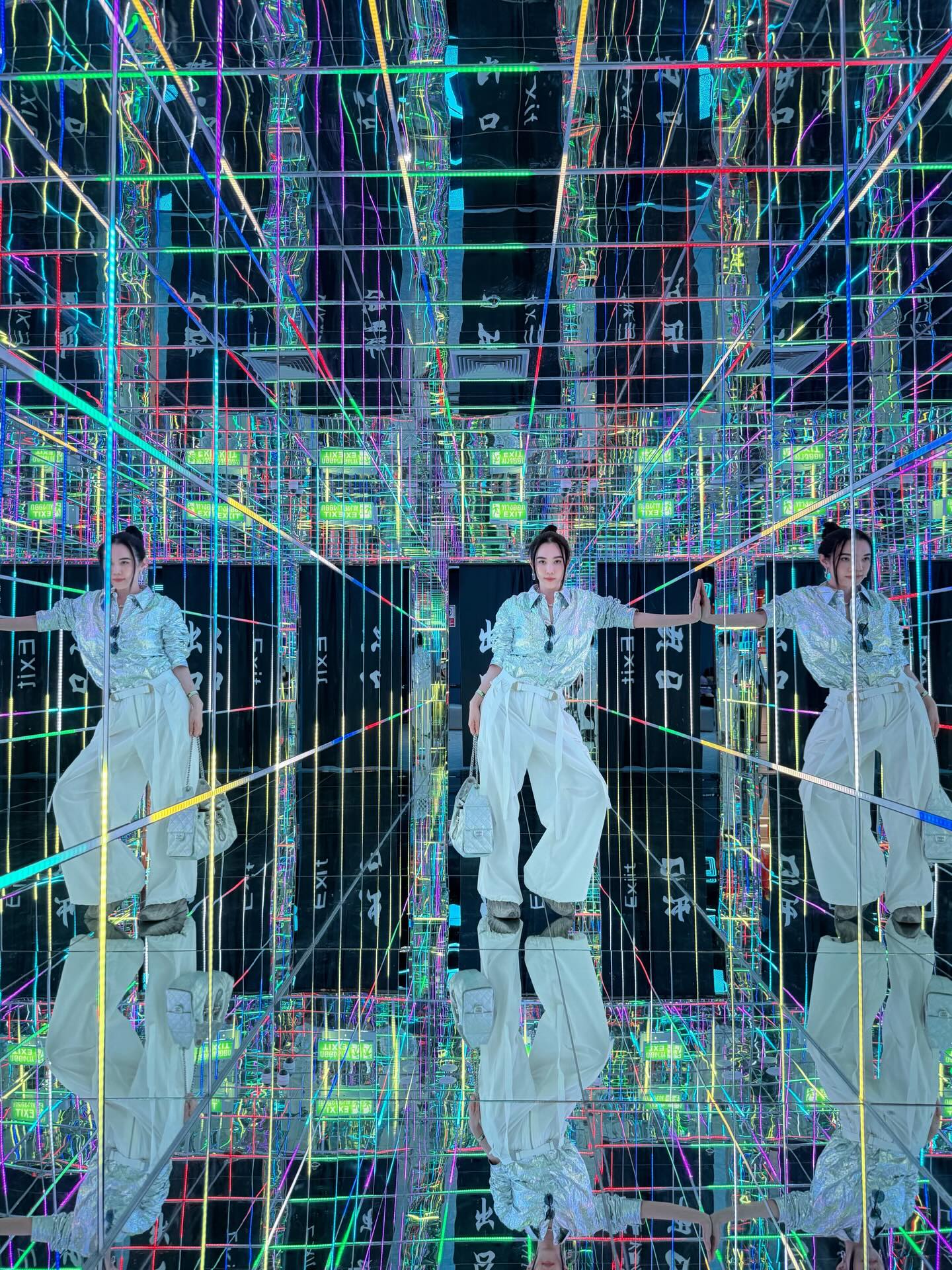 เมย์ เฟื่องอารมย์