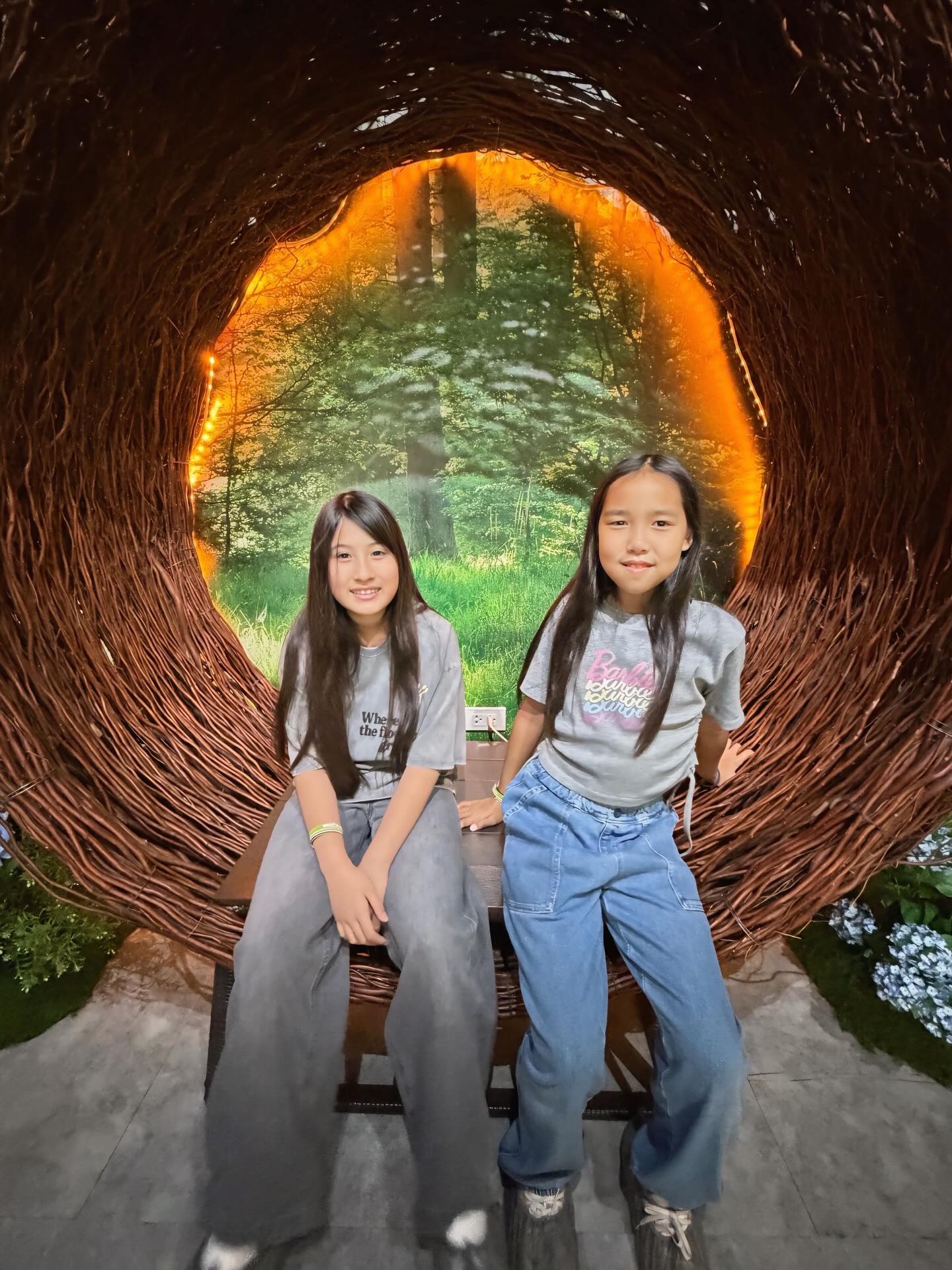 เมย์ เฟื่องอารมย์