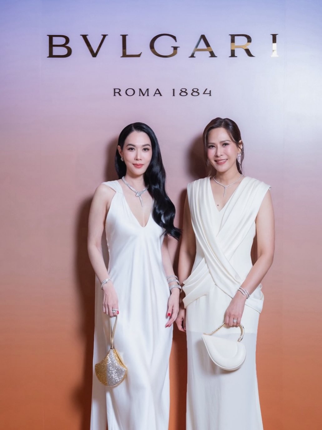 เมย์ เฟื่องอารมย์