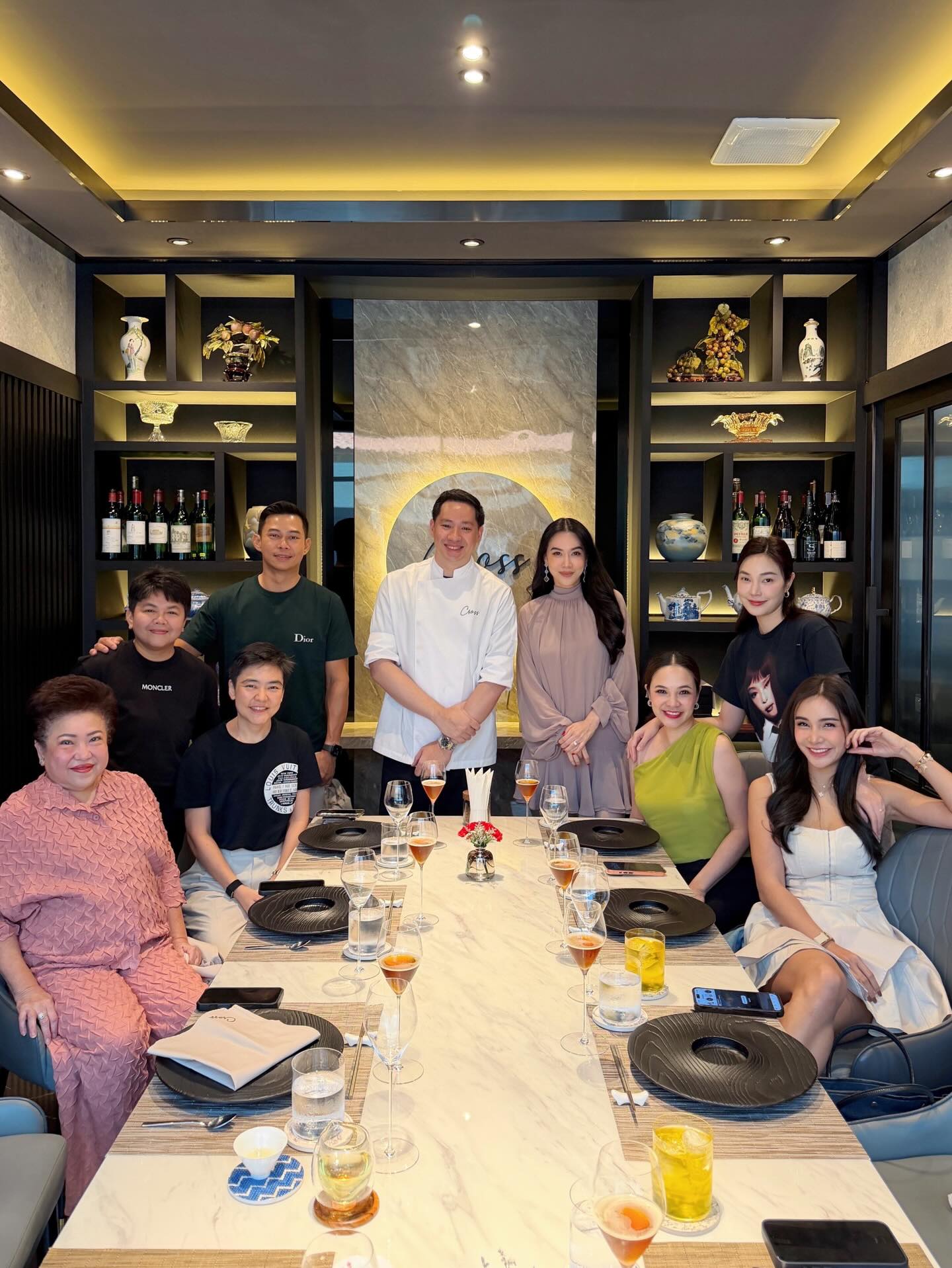 เมย์ เฟื่องอารมย์