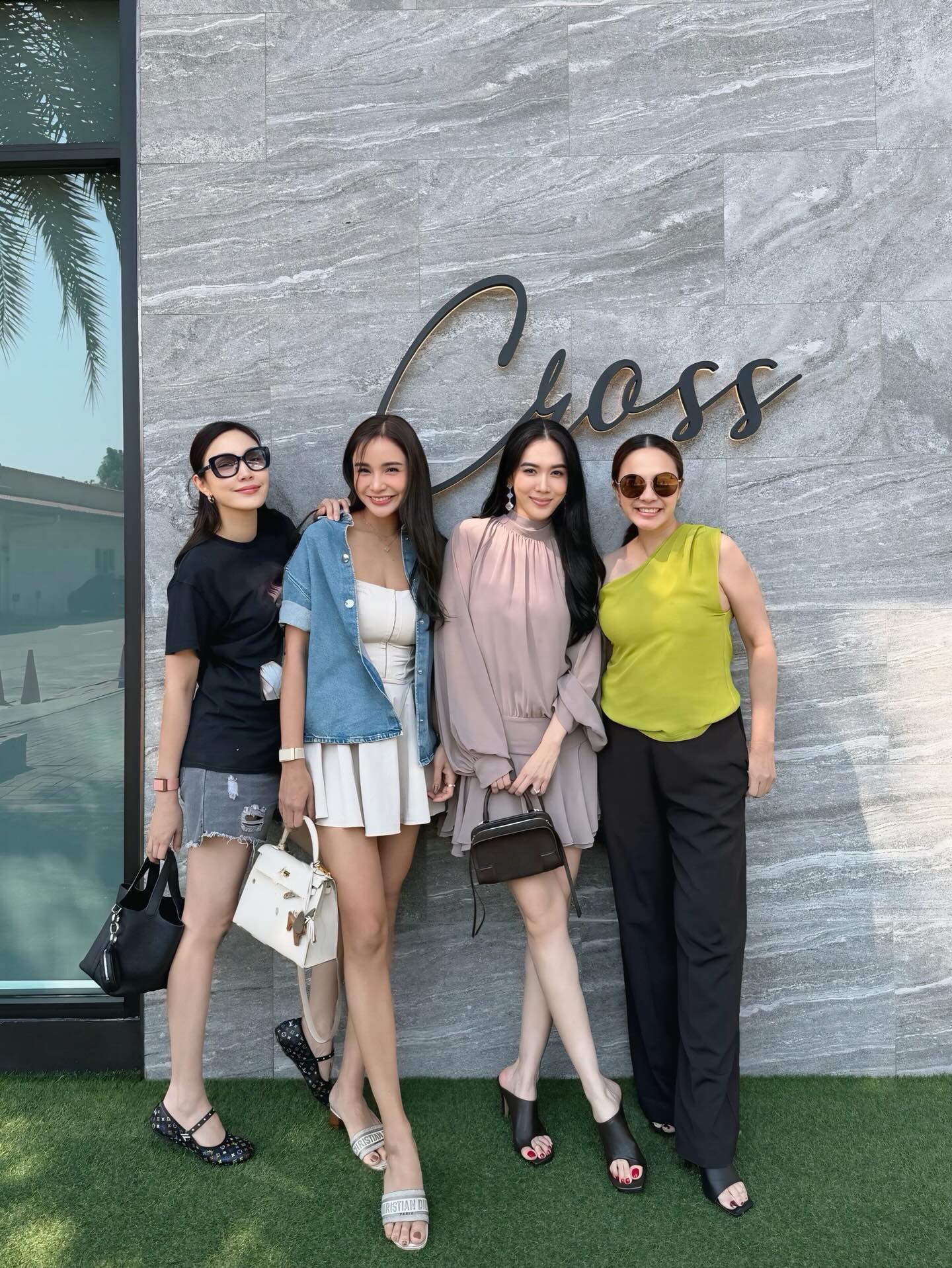 เมย์ เฟื่องอารมย์