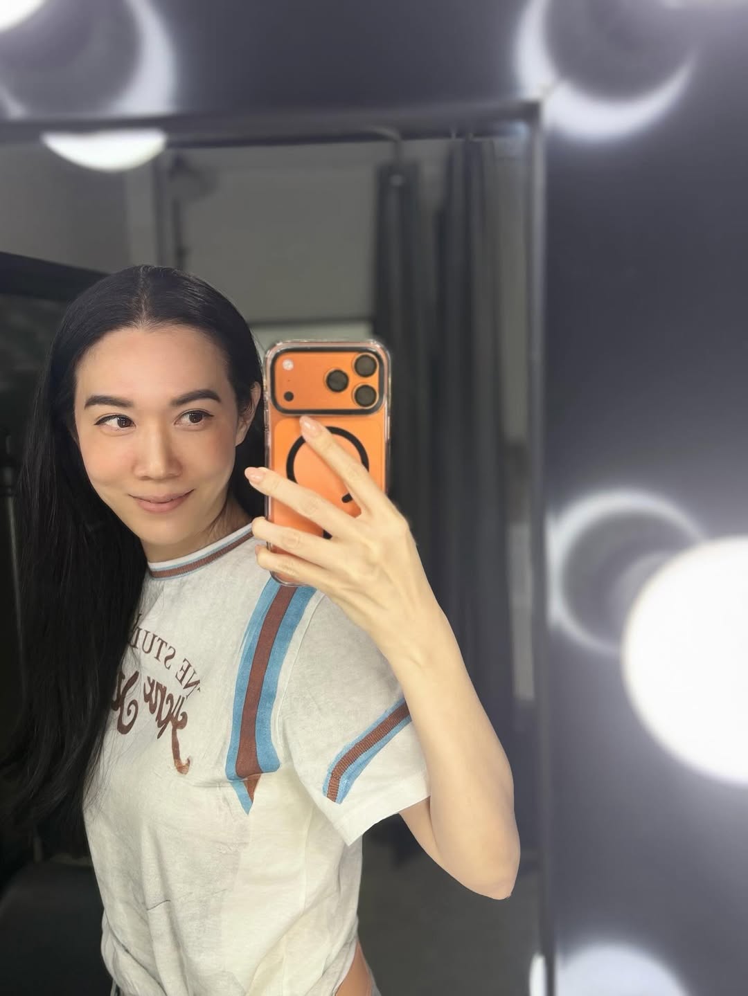 เมย์ เฟื่องอารมย์