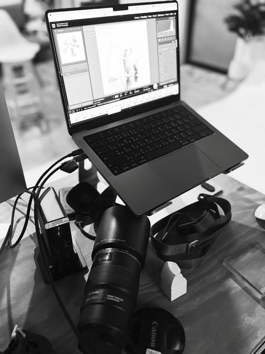 เมย์ เฟื่องอารมย์