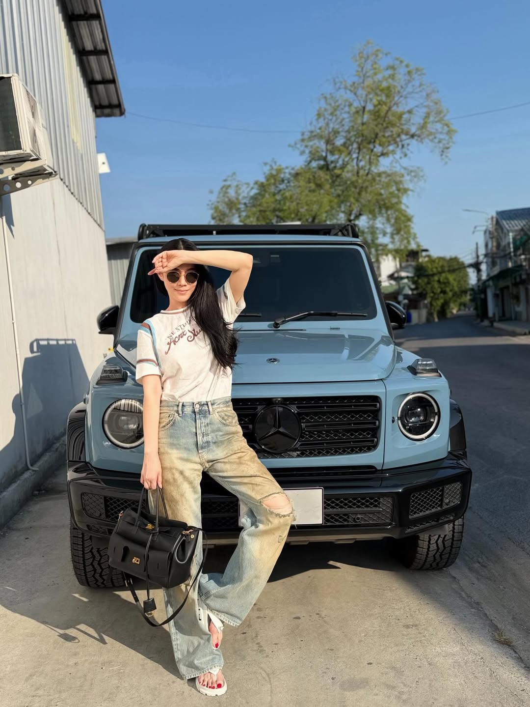 เมย์ เฟื่องอารมย์