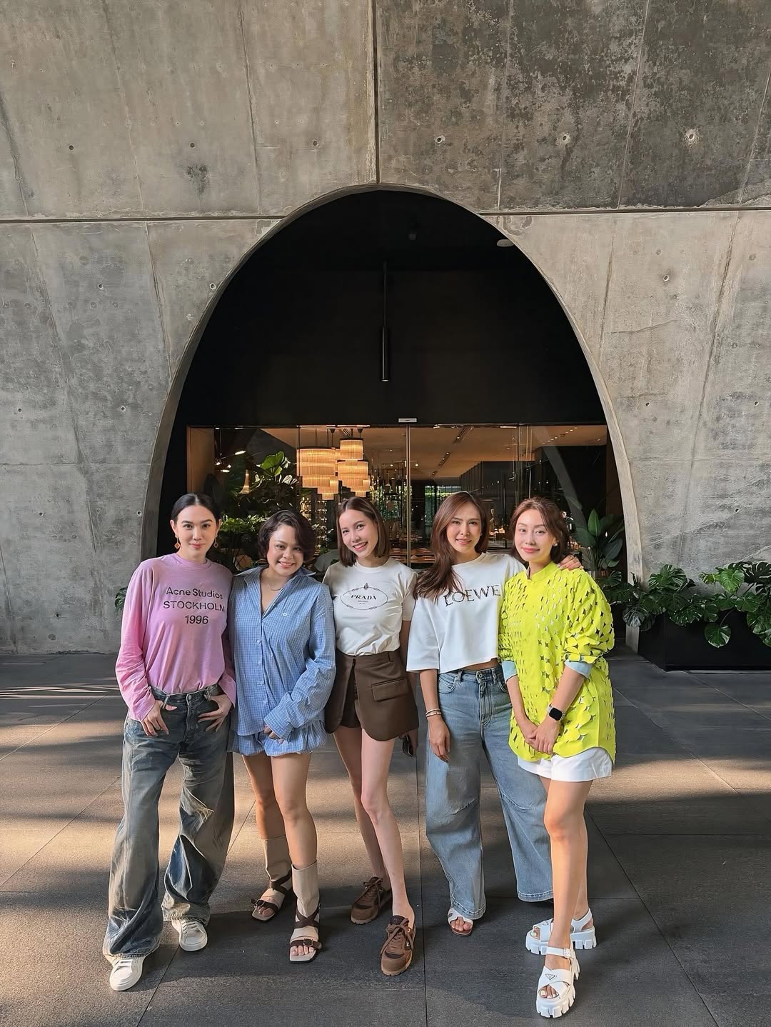 เมย์ เฟื่องอารมย์