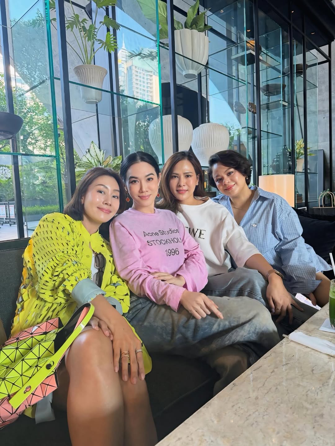 เมย์ เฟื่องอารมย์