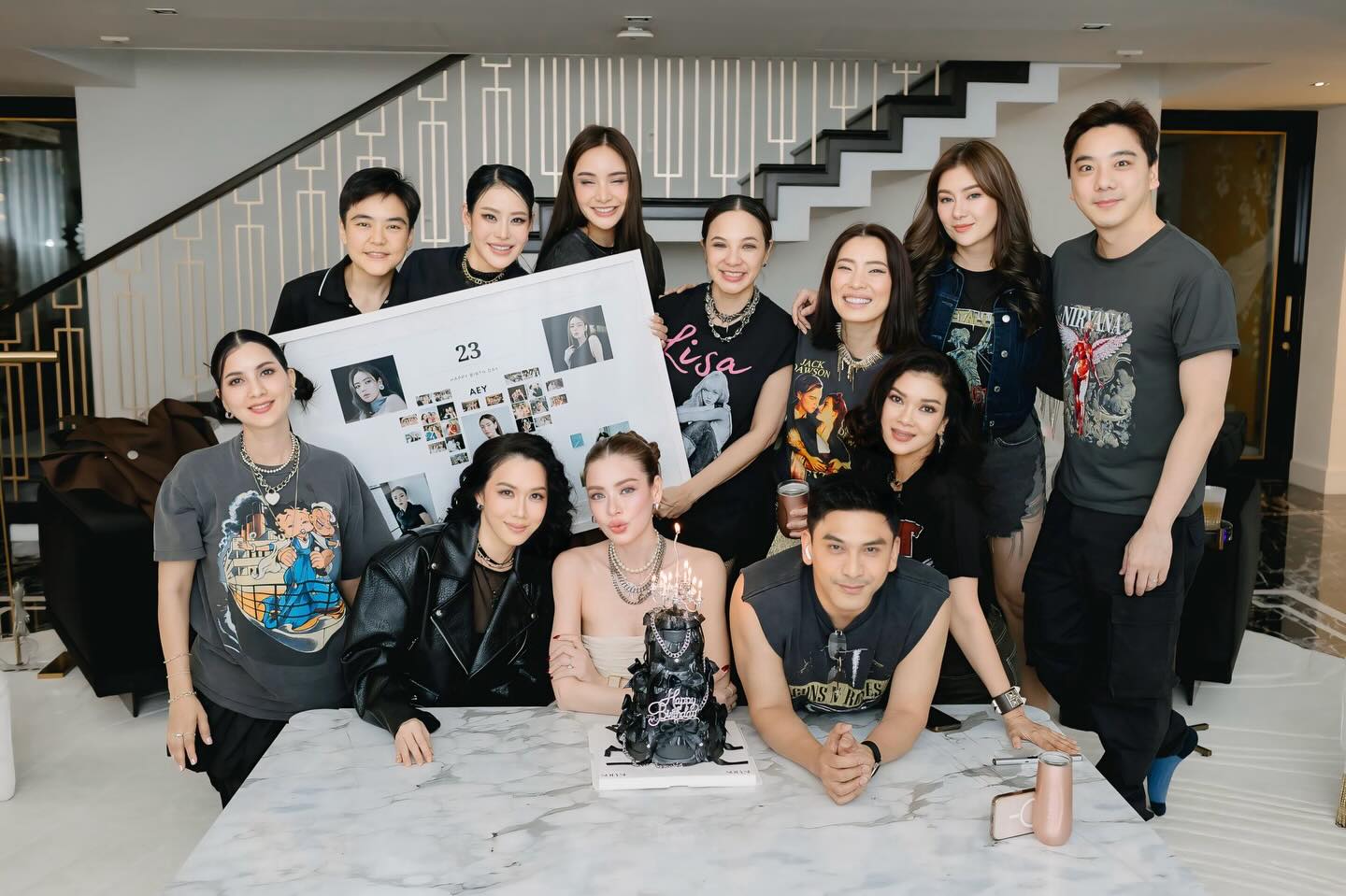 เมย์ เฟื่องอารมย์