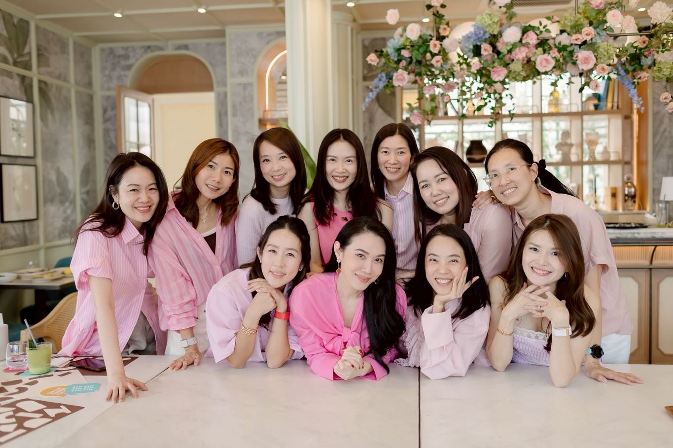 เมย์ เฟื่องอารมย์