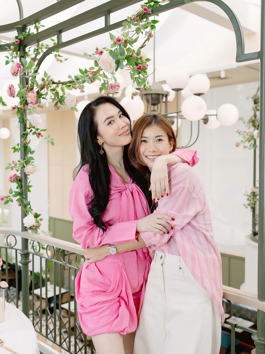 เมย์ เฟื่องอารมย์