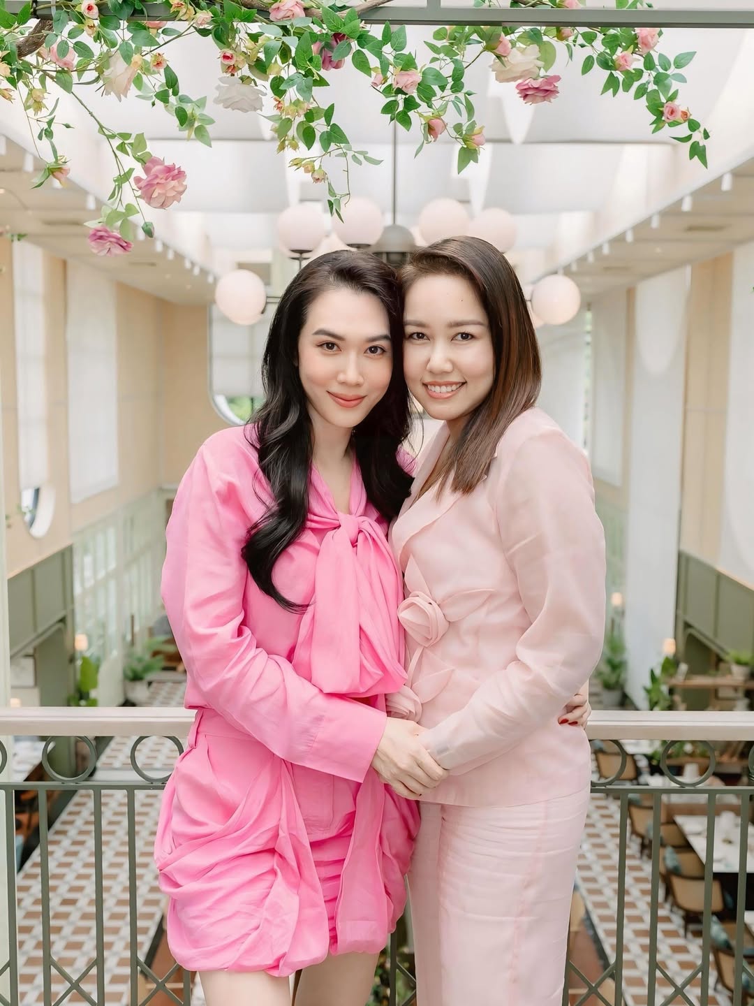 เมย์ เฟื่องอารมย์