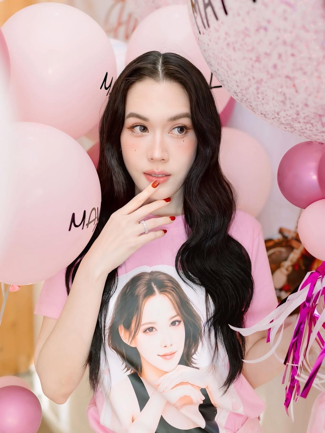เมย์ เฟื่องอารมย์