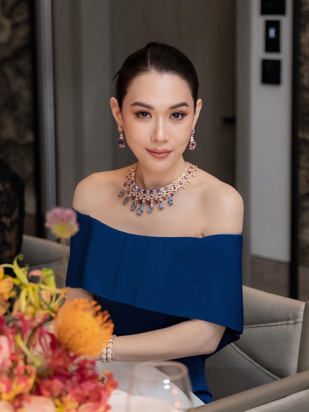 เมย์ เฟื่องอารมย์