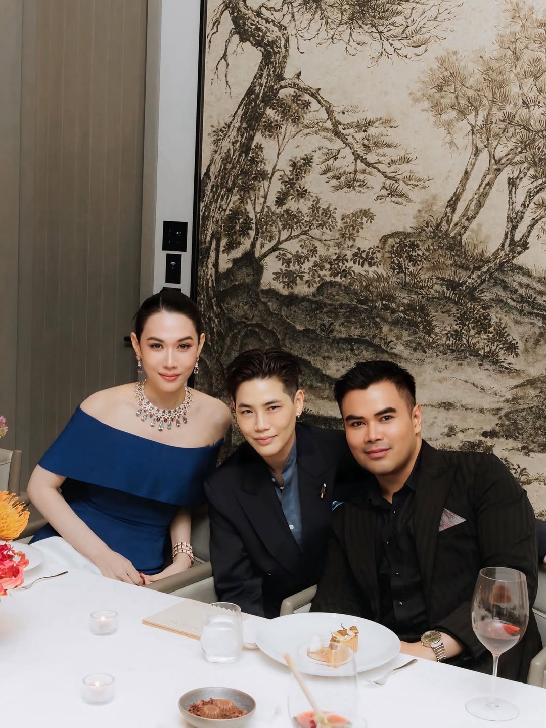 เมย์ เฟื่องอารมย์