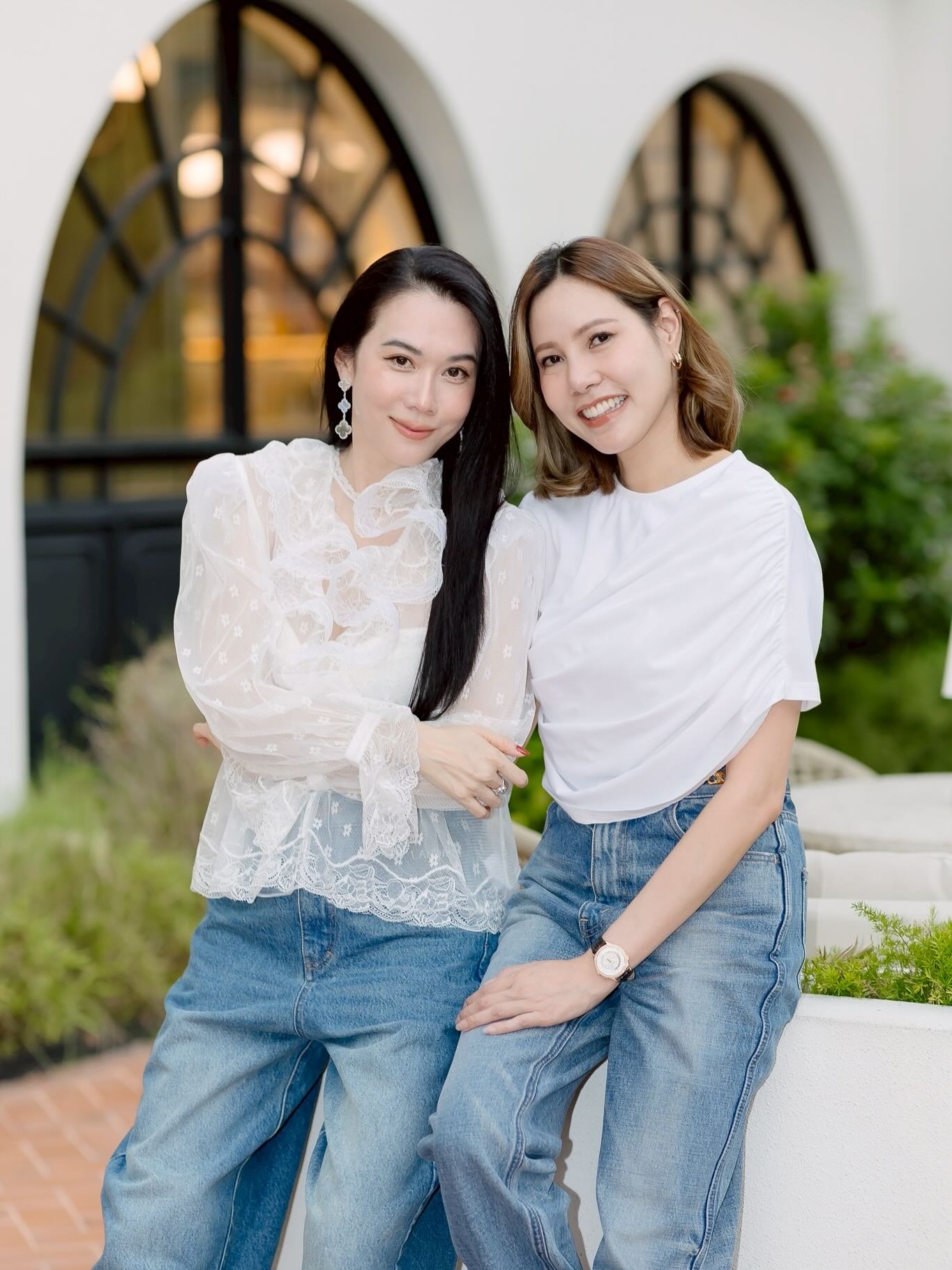 เมย์ เฟื่องอารมย์