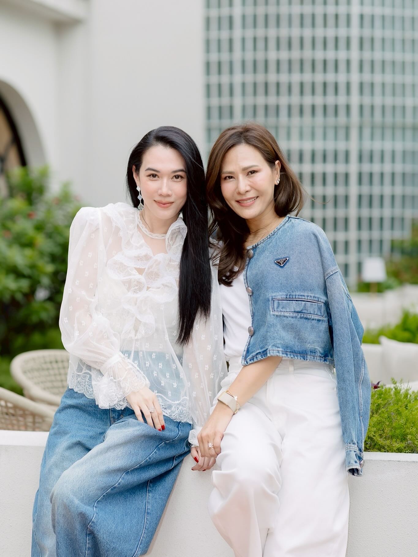 เมย์ เฟื่องอารมย์
