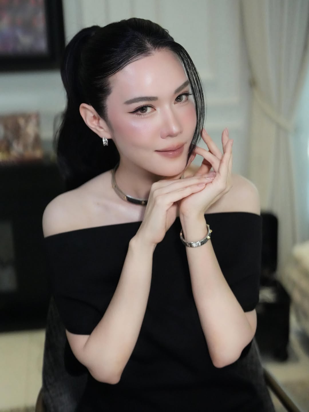 เมย์ เฟื่องอารมย์