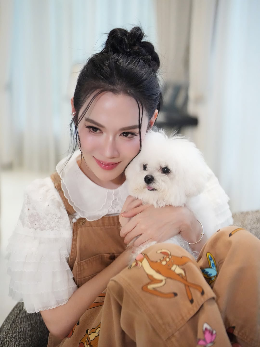 เมย์ เฟื่องอารมย์