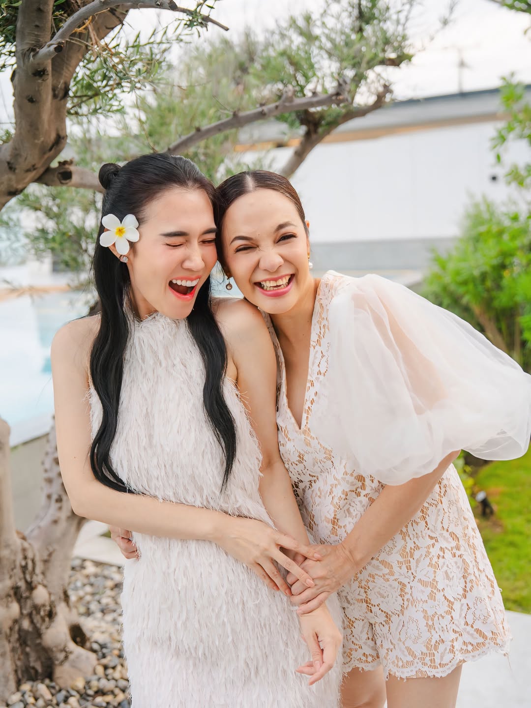 เมย์ เฟื่องอารมย์